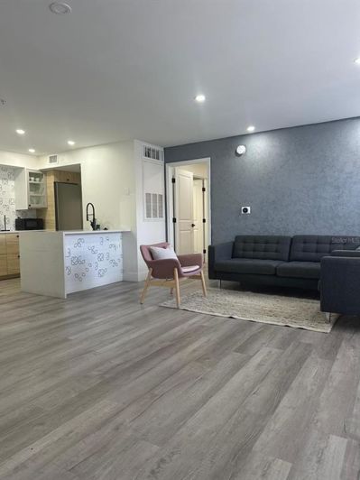 Image No.21-2 Bed Apartment for sale