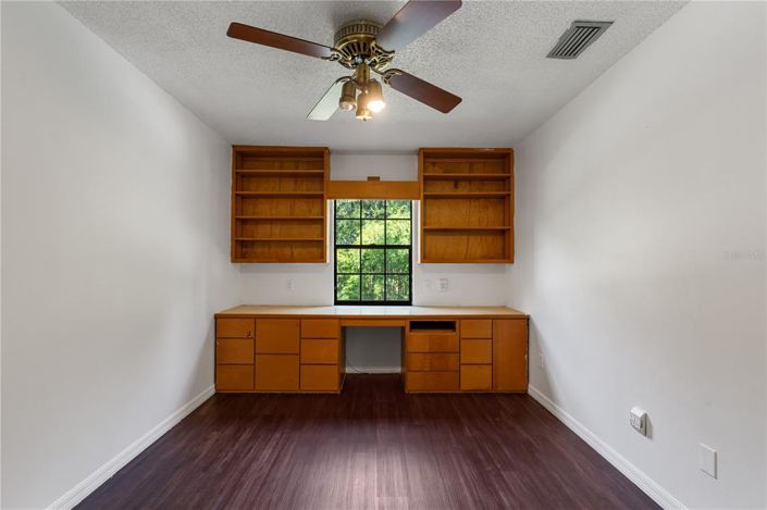 Image No.11-2 Bed Townhouse for sale