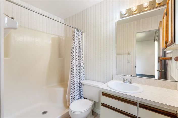 Image No.15-2 Bed Townhouse for sale