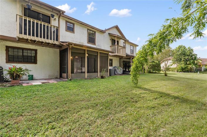 Image No.21-2 Bed Townhouse for sale