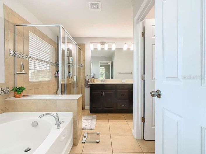 Image No.15-Maison de 4 chambres à vendre à Saint John