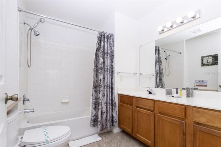 Image No.18-4 Bed Townhouse for sale