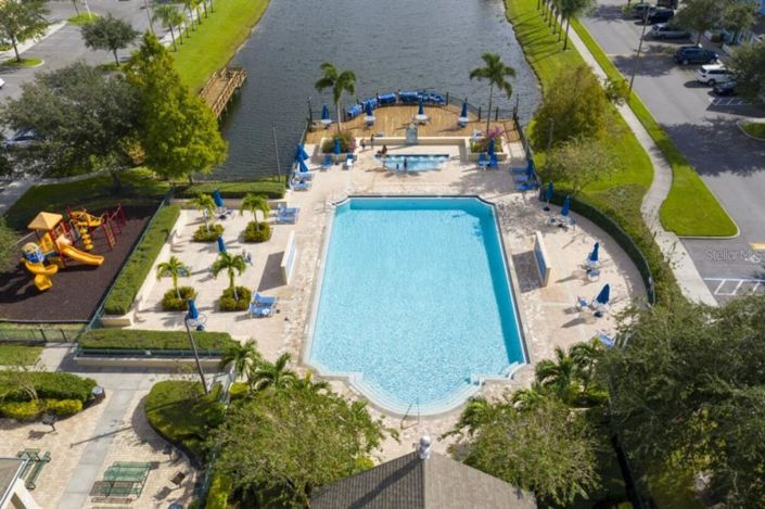 Image No.25-4 Bed Townhouse for sale