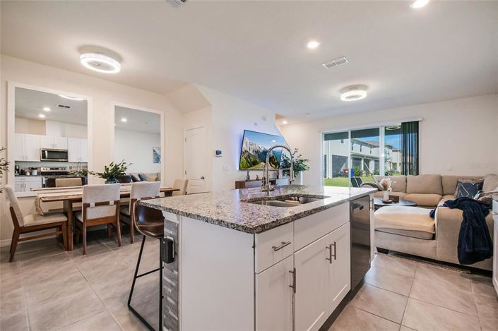 Image No.12-3 Bed Townhouse for sale