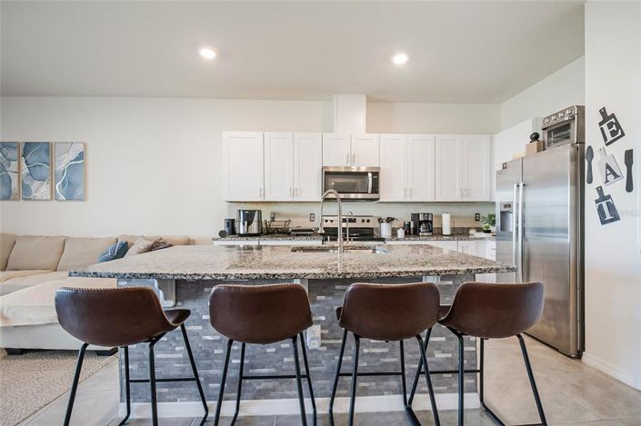 Image No.14-3 Bed Townhouse for sale