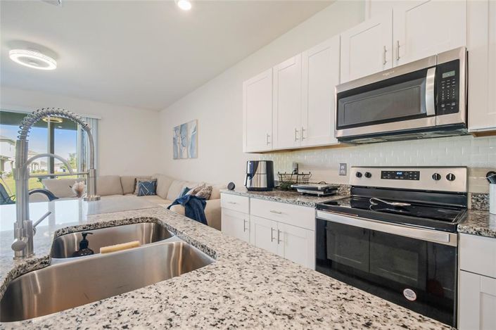 Image No.16-3 Bed Townhouse for sale