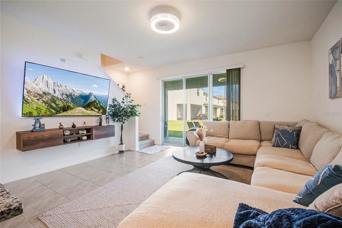 Image No.19-3 Bed Townhouse for sale