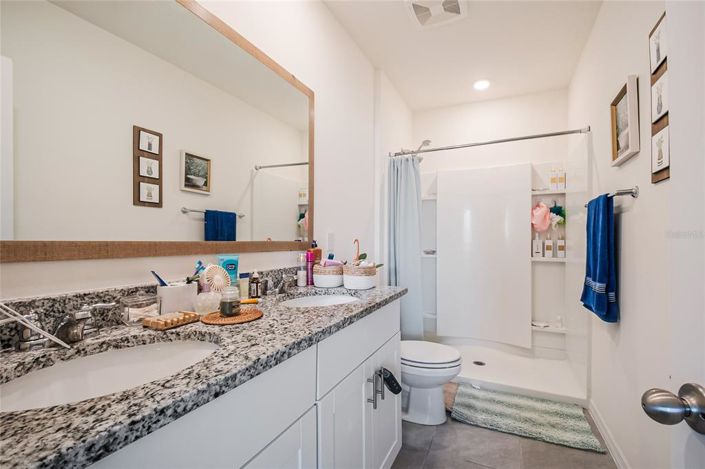 Image No.28-3 Bed Townhouse for sale