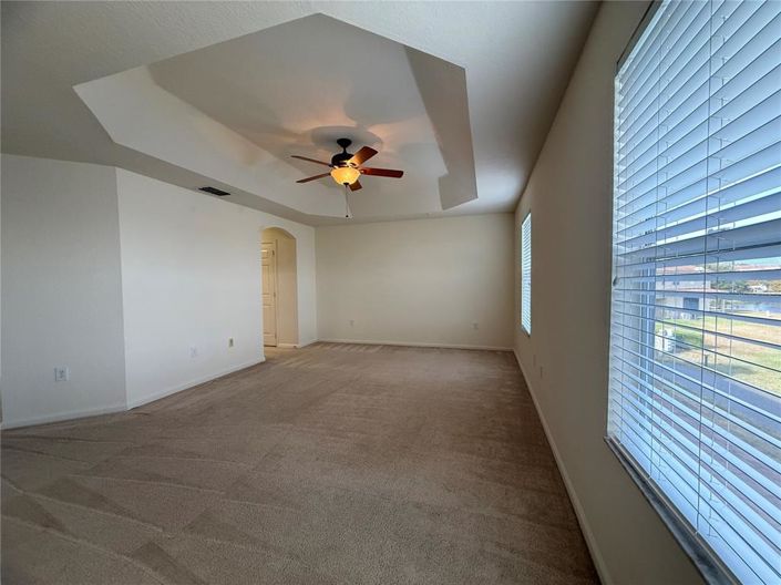 Image No.26-3 Bed Townhouse for sale