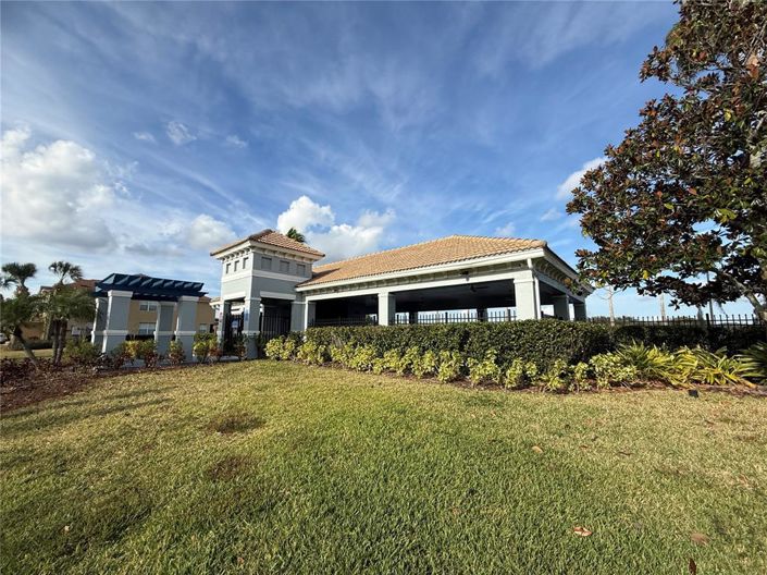 Image No.54-3 Bed Townhouse for sale