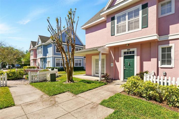 Image No.2-Maison de ville de 4 chambres à vendre à Saint John