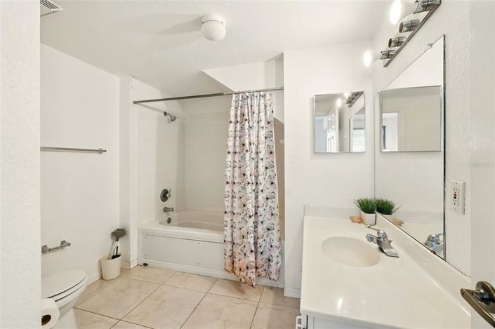 Image No.24-Maison de ville de 4 chambres à vendre à Saint John