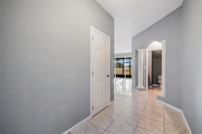 Image No.6-3 Bed Townhouse for sale