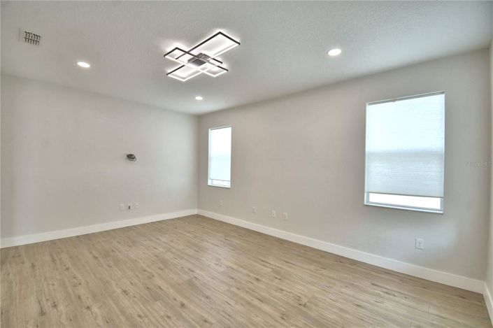 Image No.6-Maison de 5 chambres à vendre à Saint John