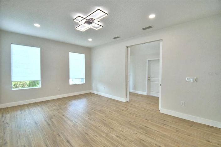 Image No.8-Maison de 5 chambres à vendre à Saint John