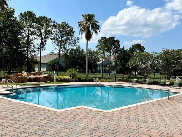 Image No.23-3 Bed Townhouse for sale