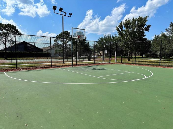 Image No.26-3 Bed Townhouse for sale