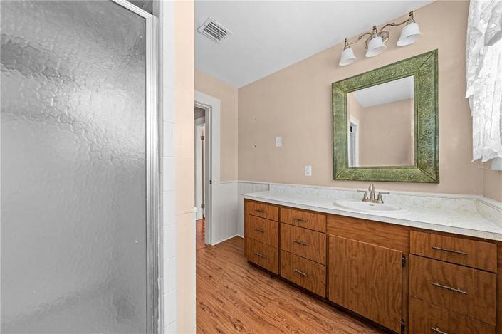 Image No.22-4 Bed House for sale