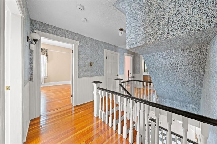 Image No.28-4 Bed House for sale