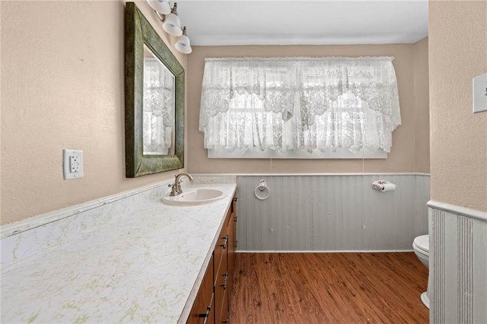 Image No.30-4 Bed House for sale