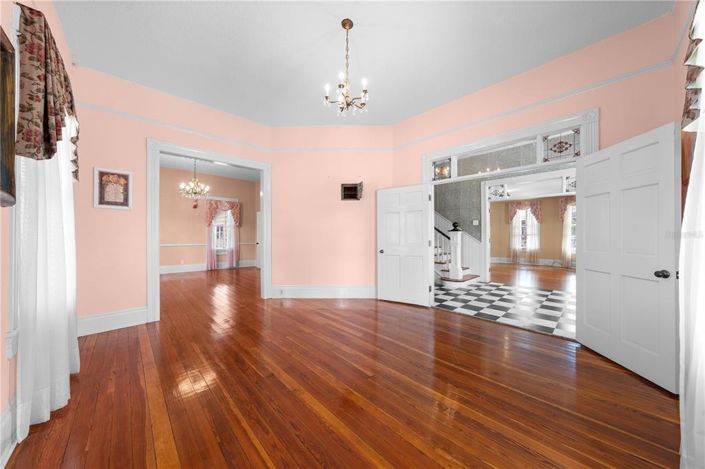 Image No.39-4 Bed House for sale