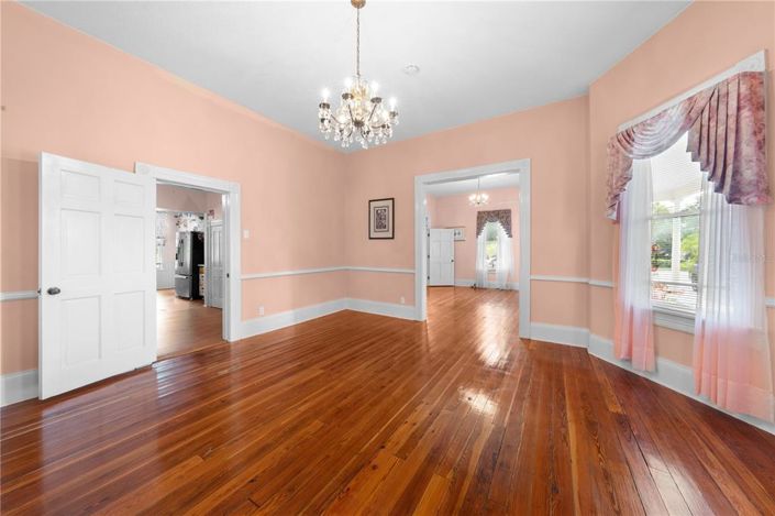 Image No.42-4 Bed House for sale