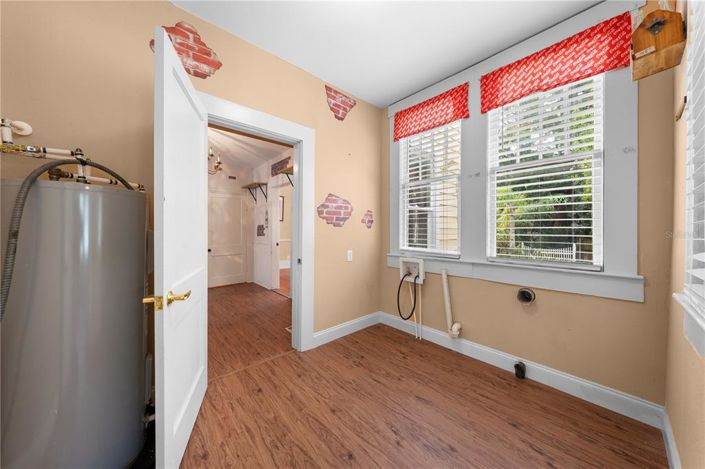 Image No.46-4 Bed House for sale