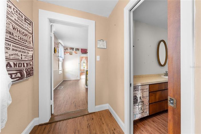 Image No.52-4 Bed House for sale