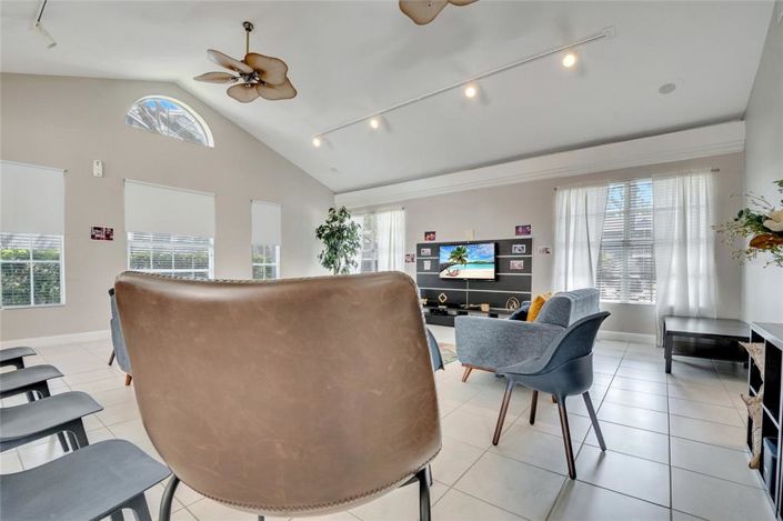 Image No.29-Appartement de 2 chambres à vendre à Saint John