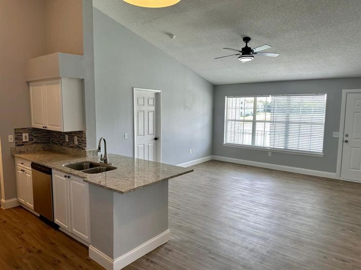 Image No.2-Appartement de 3 chambres à vendre à Saint John