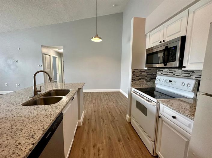 Image No.3-Appartement de 3 chambres à vendre à Saint John