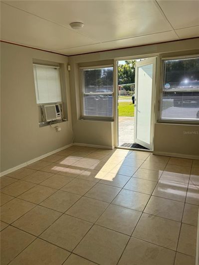 Image No.7-Maison de 4 chambres à vendre à Saint John