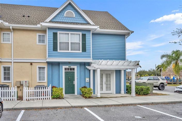 Image No.2-Maison de ville de 4 chambres à vendre à Saint John