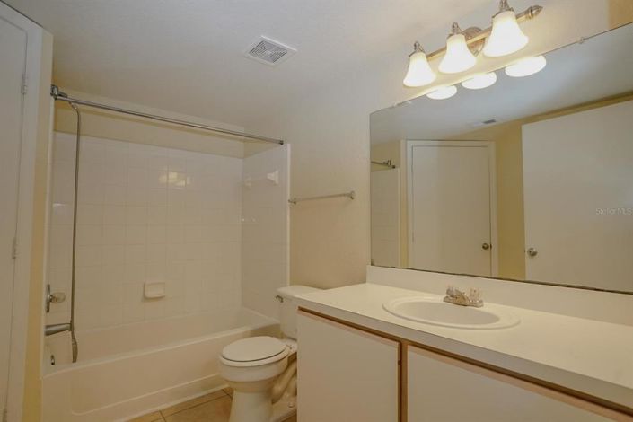 Image No.14-Appartement de 2 chambres à vendre à Saint John