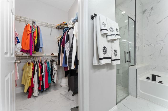 Image No.19-3 Bed Townhouse for sale