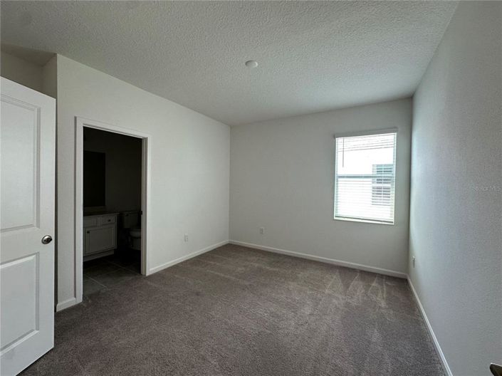 Image No.17-15 Bed House for sale