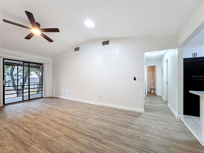 Image No.4-Appartement de 2 chambres à vendre à Saint John