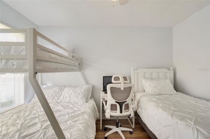 Image No.19-4 Bed Townhouse for sale