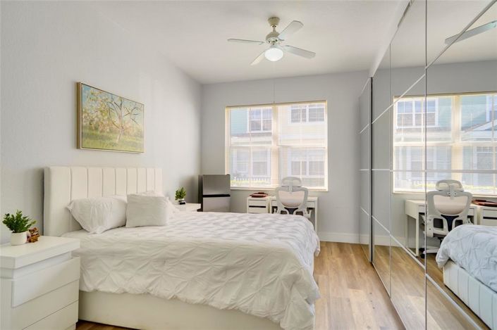 Image No.6-4 Bed Townhouse for sale