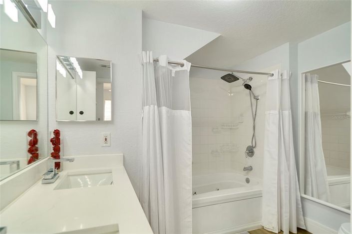 Image No.8-4 Bed Townhouse for sale