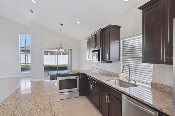 Image No.6-Maison de 4 chambres à vendre à Saint John