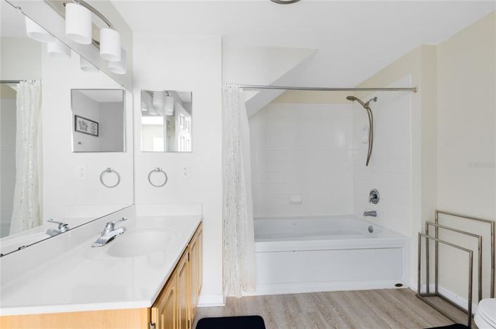 Image No.11-3 Bed Apartment for sale