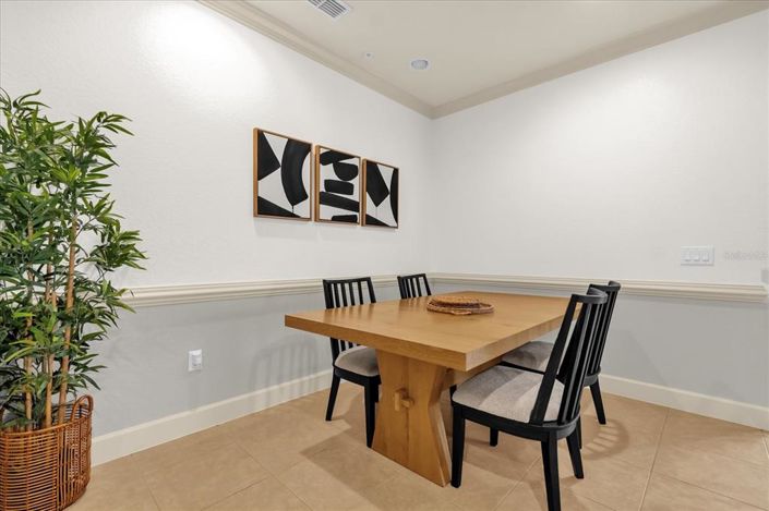 Image No.14-3 Bed Townhouse for sale