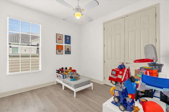 Image No.17-3 Bed Townhouse for sale