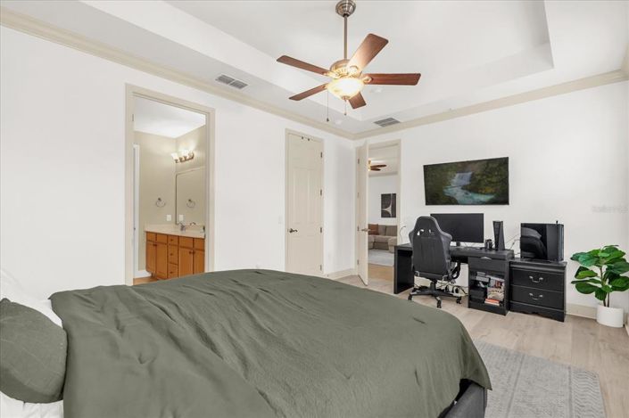 Image No.21-3 Bed Townhouse for sale