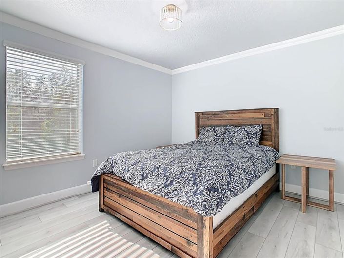 Image No.18-3 Bed Townhouse for sale