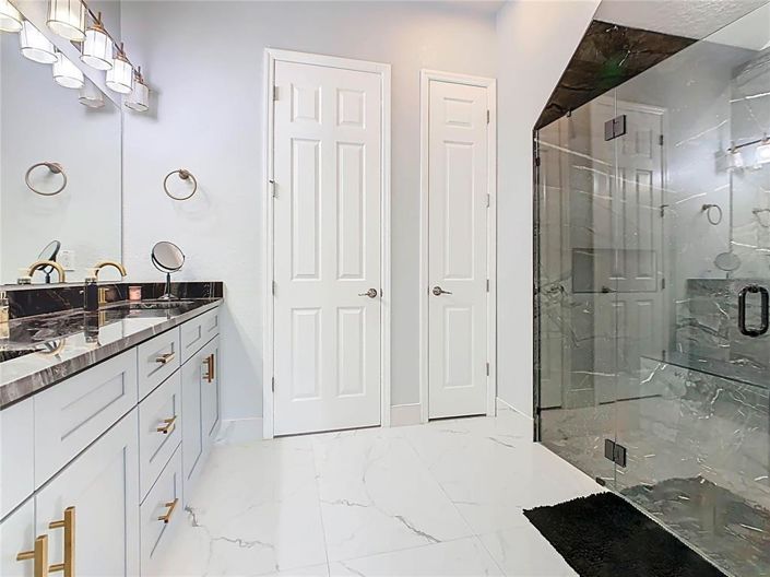 Image No.28-3 Bed Townhouse for sale