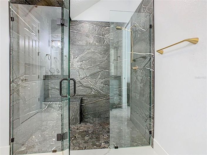 Image No.30-3 Bed Townhouse for sale