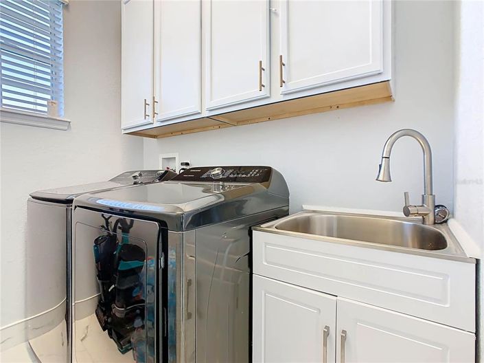 Image No.34-3 Bed Townhouse for sale