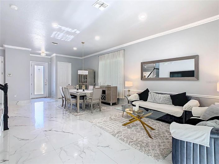 Image No.9-3 Bed Townhouse for sale